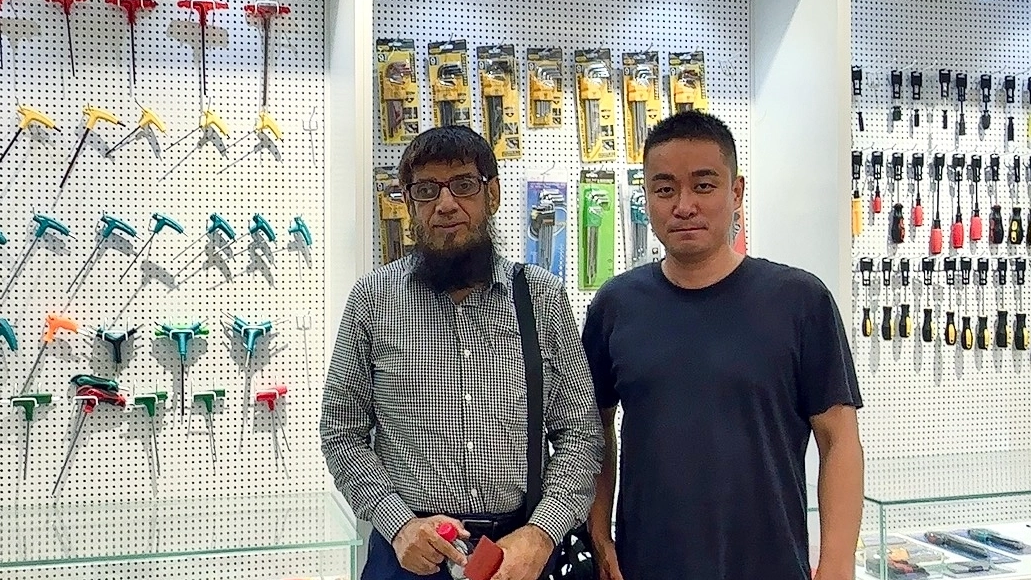 Overseas Customer Visit Shuntai Showroom to Explore Hand Tools Cooperation